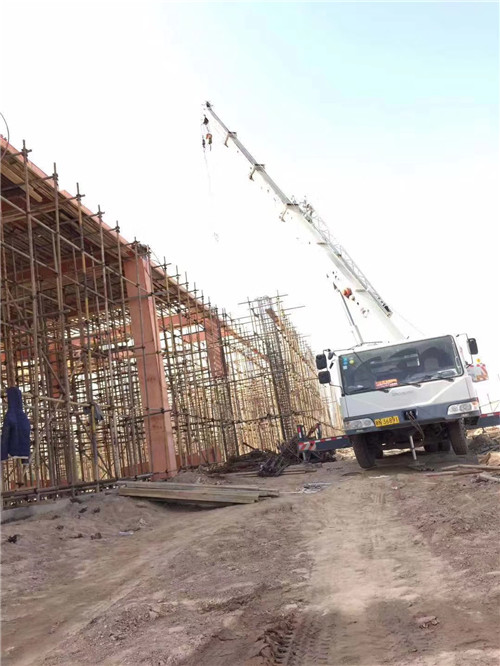 建阳区25 吨、50 吨吊车怎么选？多大重量 / 半径适合对应车型？