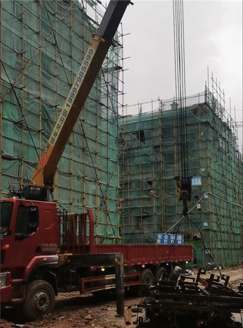 建阳区“慢工细活”—— 吊车的 “微动控制” 技术